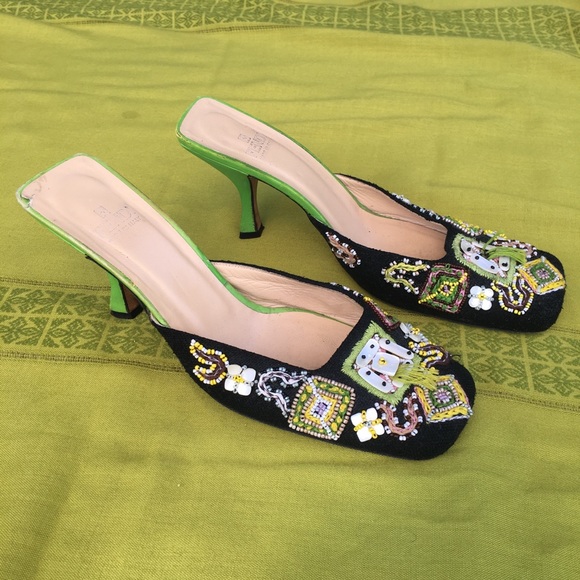 *ON HOLD* Vintage 90’s *Fendi* Beaded Square Toe Heels~ * - Picture 2 of 7